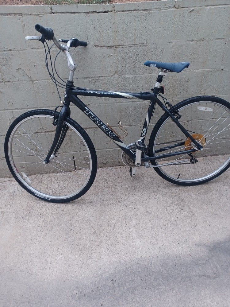 TREK size 700 Speed 21 Frame 20