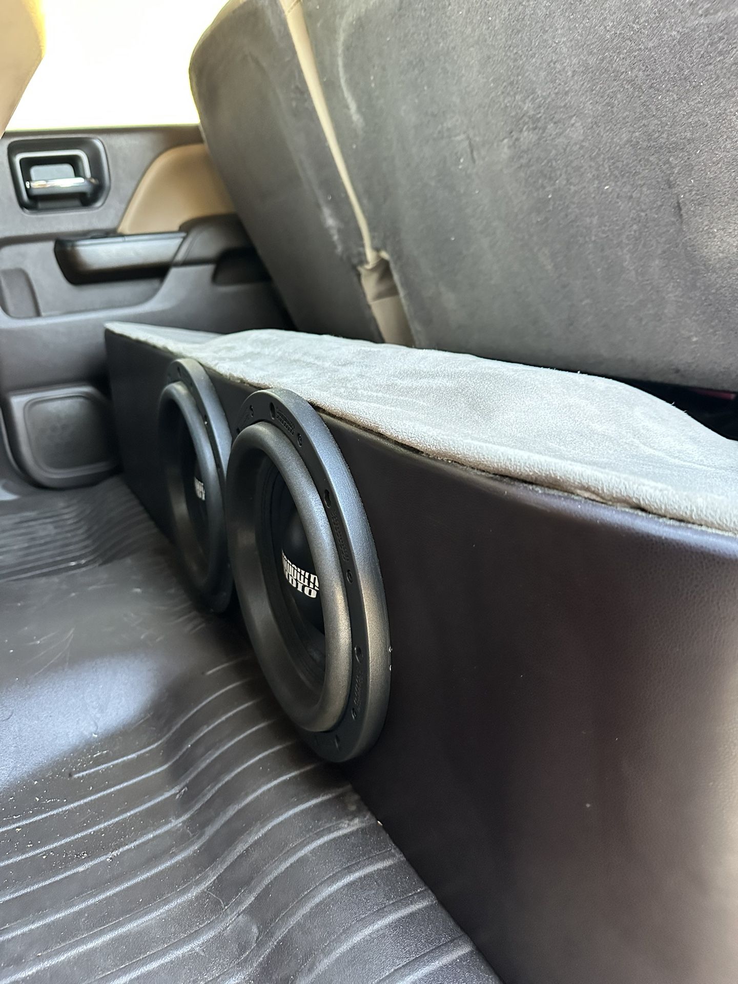 2015-2018 Subwoofer box