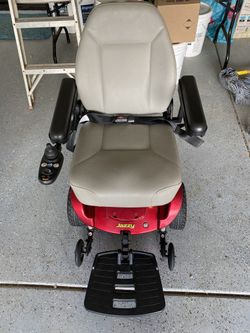 Pride Jazzy Mobility Chair/scooter
