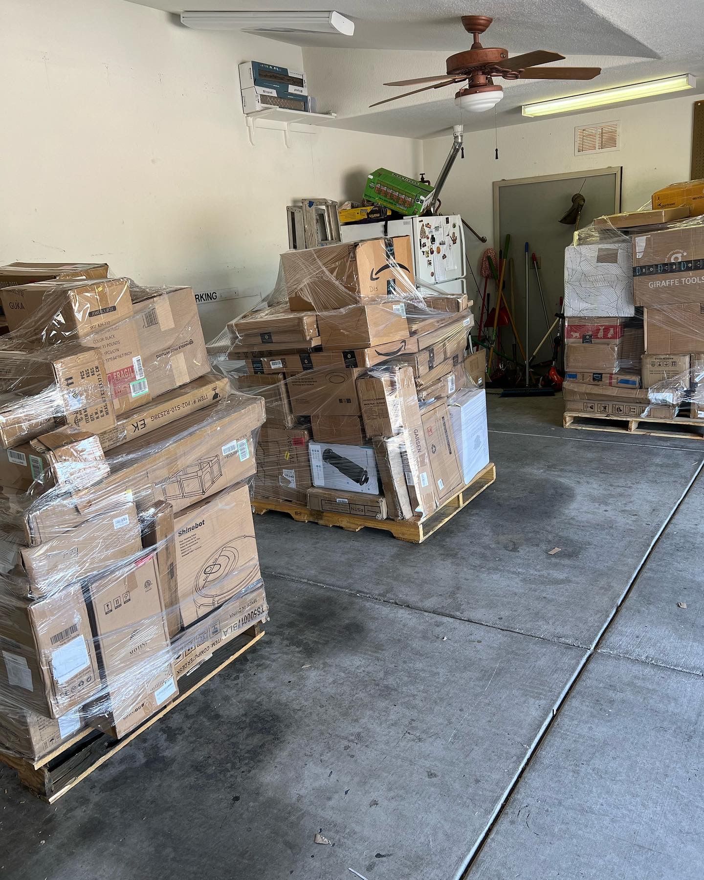 Amazon pallets