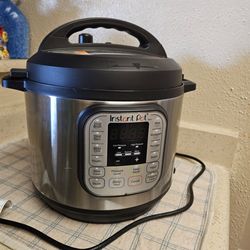 *BRAND NEW* InstaPot Duo