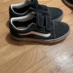 Big Kids Vans Size 2. Lightly Used.