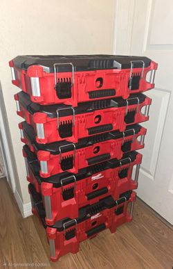 MILWAUKEE PACKOUT