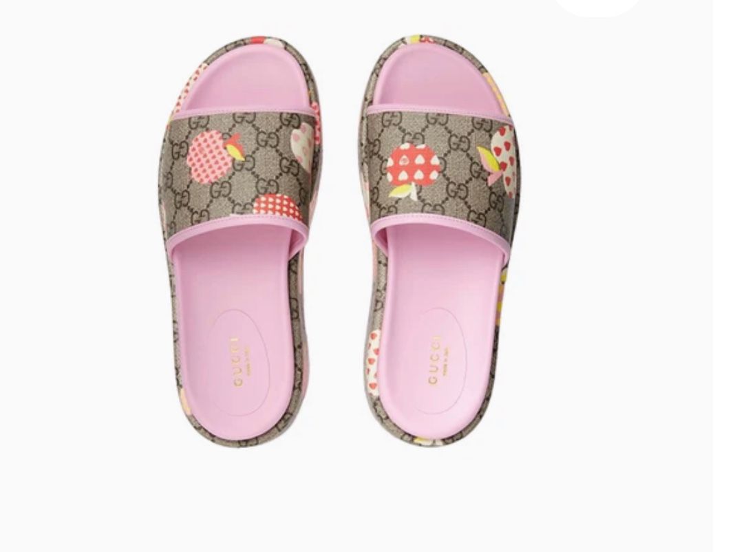 Gucci Slides Women’s Size 7