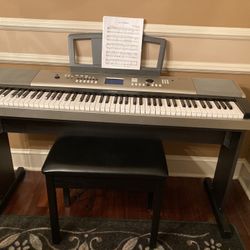 Yamaha Piano Keyboard