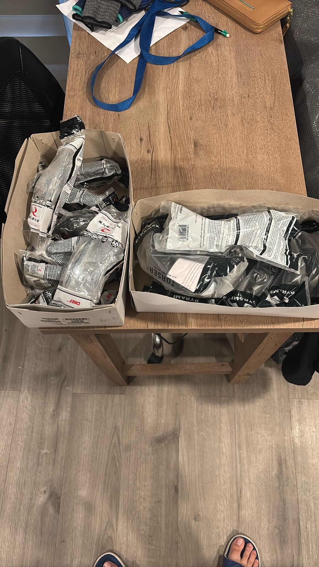 Brand New Safety Goggles (6 DOLLARS FOR ONE PAIR)