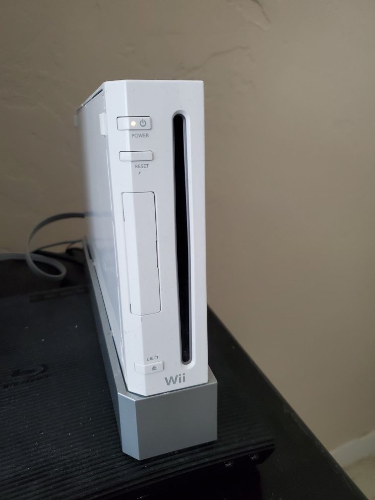 Nintendo Wii console and items