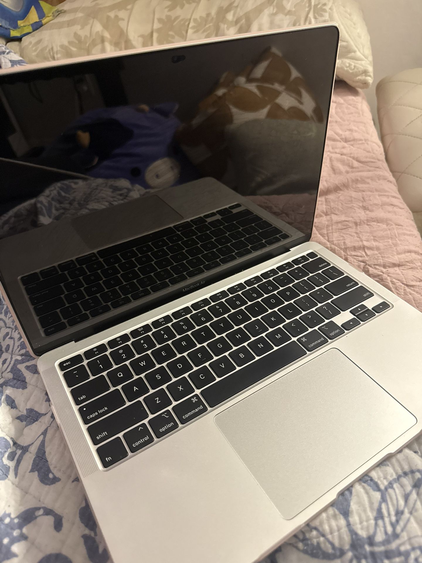 macbook air 2020