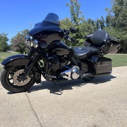 2010 Harley CVO – Rare Collector Bike – $9,000