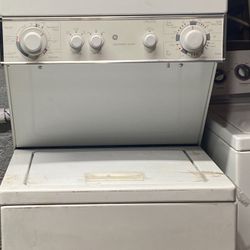 Washer & Dryer Stacker in Excellent Condition. Barely Used 
