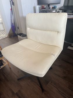 Wide Desk Chair
