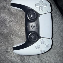PS5 controller