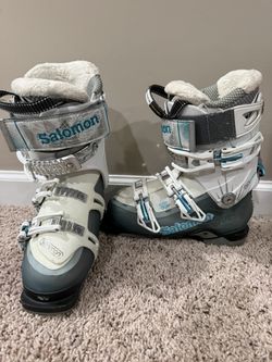 Youth ski Boots- Salomon Quest 80 Youth Ski Boots – Size 22 (220mm)