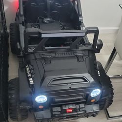 Carro para niños y mesa de niños