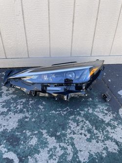 2024 Lexus NX headlight