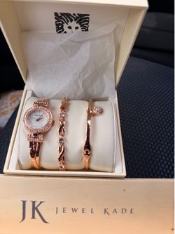 Woman watch bran new