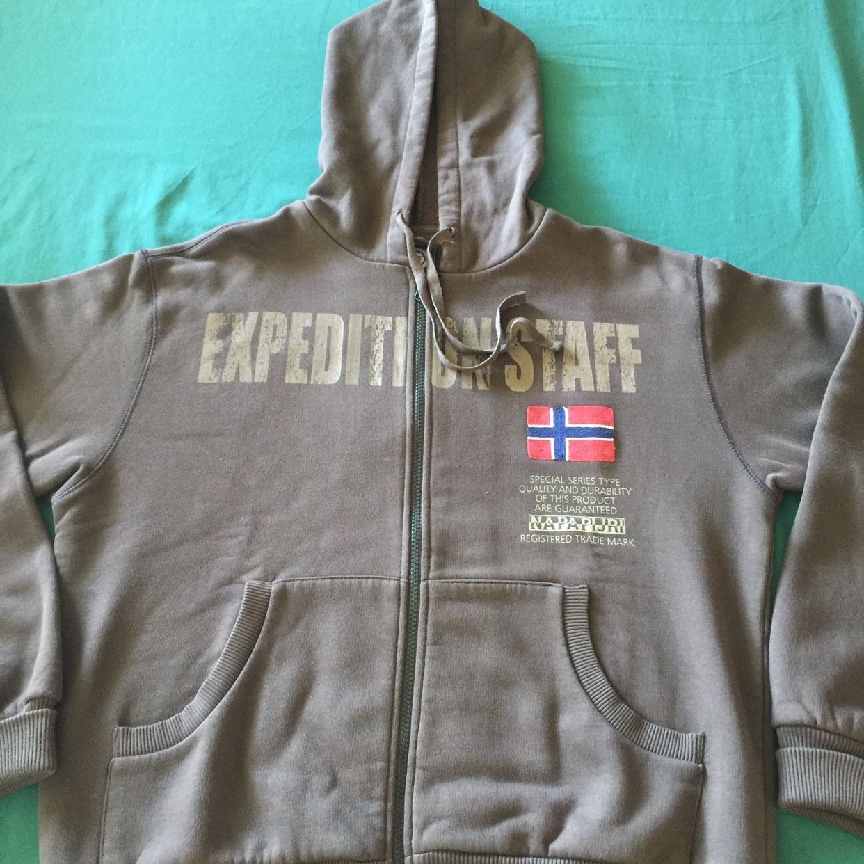 NAPAPIJRI (Pullover Hooded) Brawn ,Medium