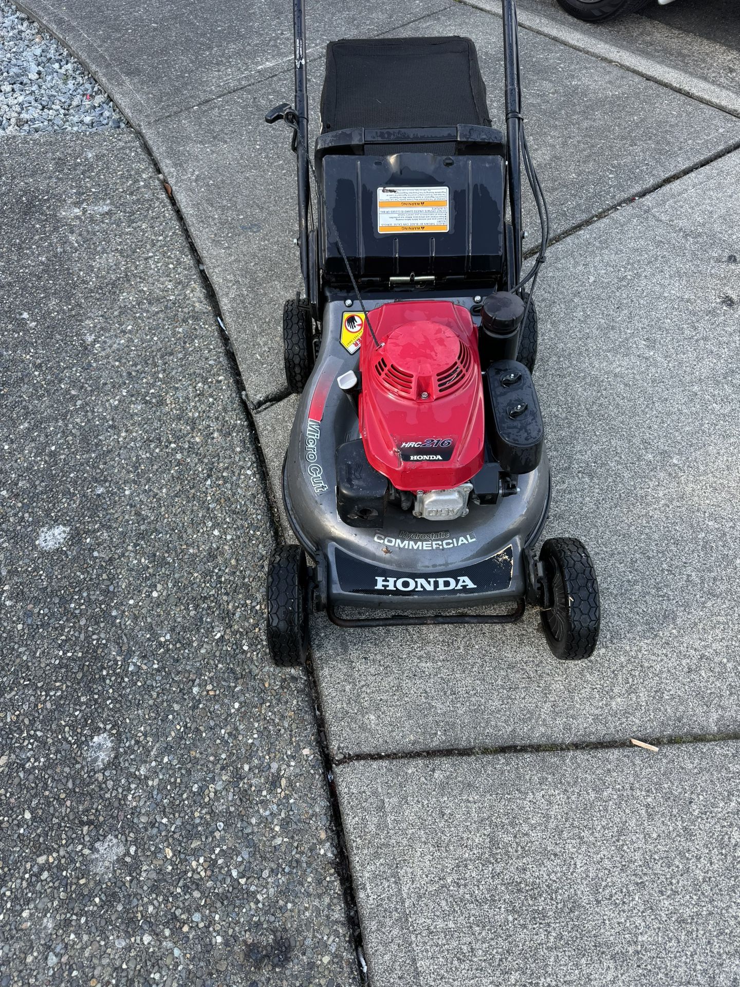 Hrc 216 Honda lawnmower commercial