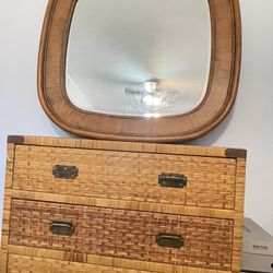 Dressing bamboo table with big mirror