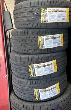 225/55/19 Set Of Tires