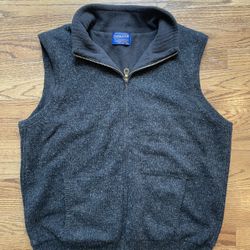 Mens Pendleton Full Zip Vest Pure Virginal Wool Size XL. Condition is pre owned and is overall in very sold and respectable shape. For measurements pl