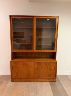 Mid Century Bookcase Display Cabinet Made in Denmark in Teak by Poul Hundevad