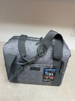 Insulated cooler bag
