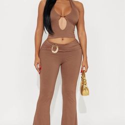Textured Halter Pant Set ! Size Medium 