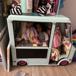 Ice Cream Car And Dolls 