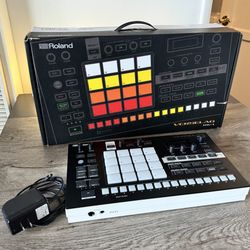 Roland Verselab MV-1 - Like New!