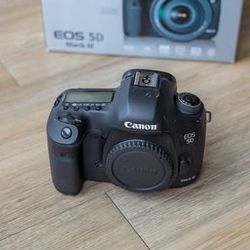 Canon EOS 5D Mark III