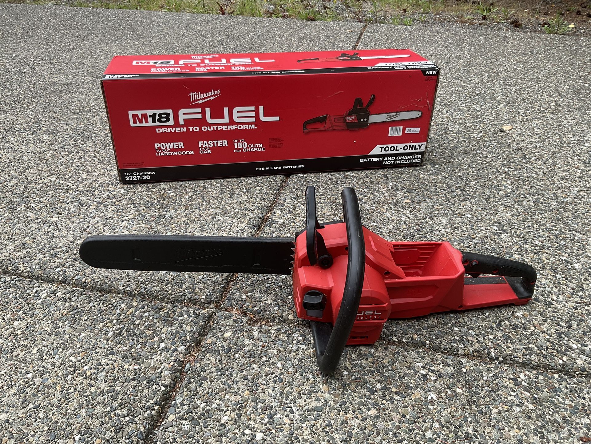 Milwaukee M18 16-inch Chainsaw