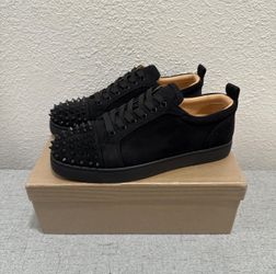 CHRISTIAN LOUBOUTIN SNEAKERS 