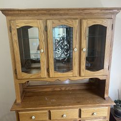Several Amish Made Oak Items. Table, Chairs, Roll Too Desk, Curio Cabinet, China Hutch