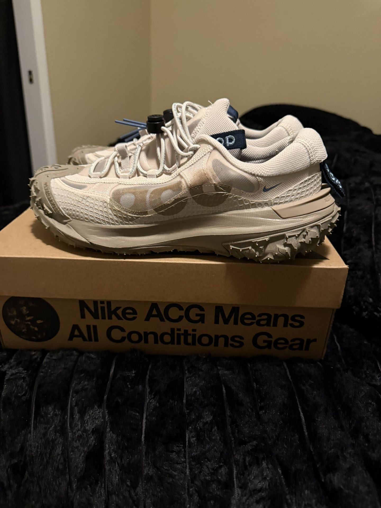 NIKE ACG MOUNTAIN FLY 2