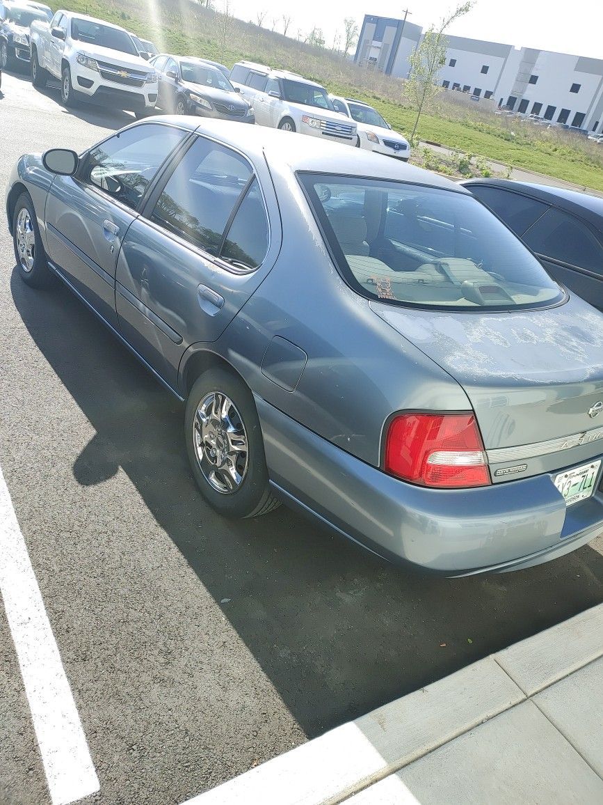 2000 Nissan Altima