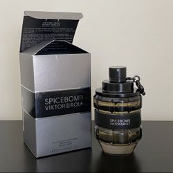Viktor &  Rolf Spicebomb perfume