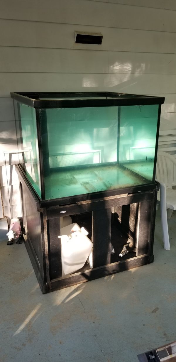 150 gallon Starfire glass aquarium by Marineland for Sale