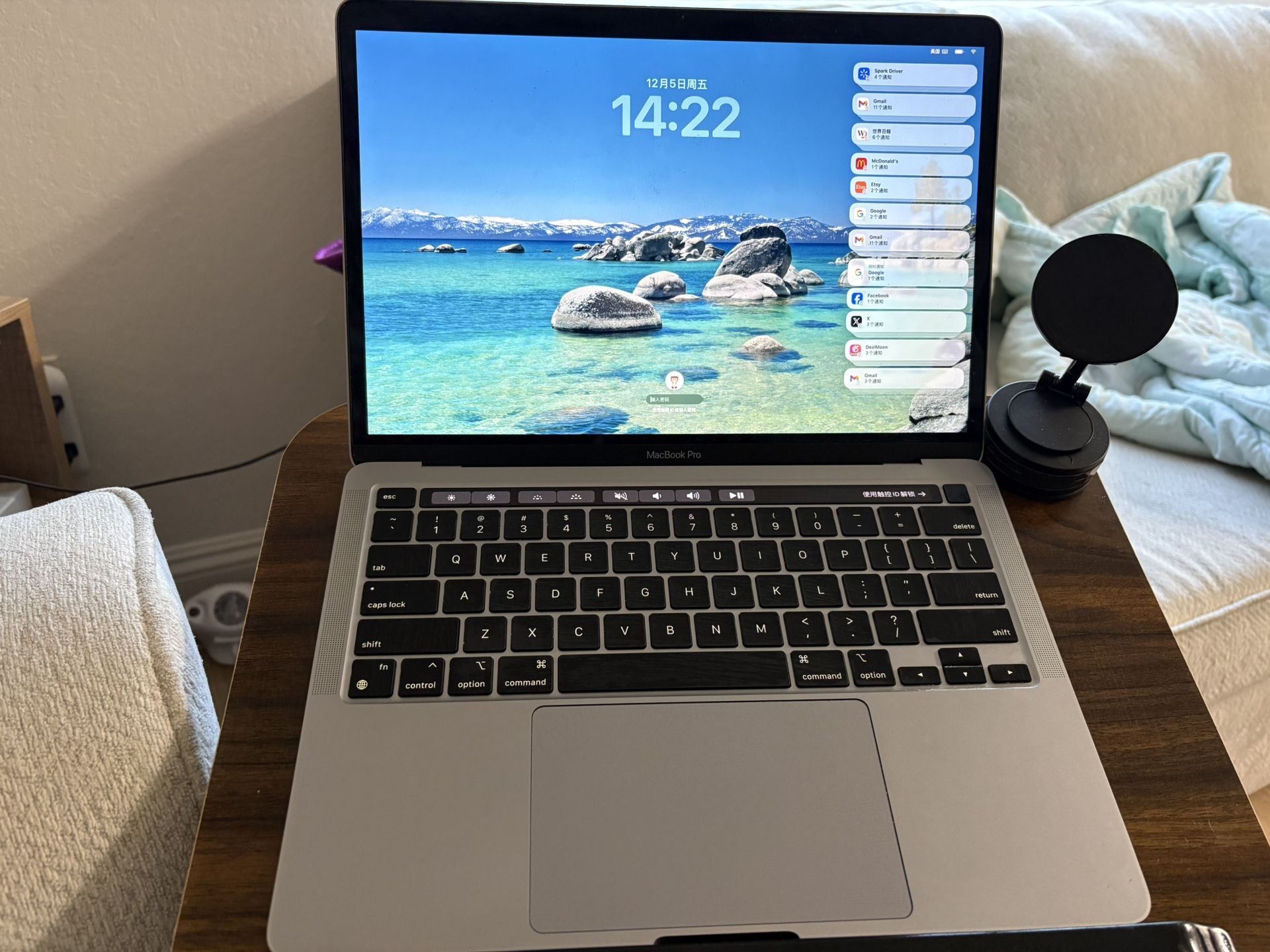 💻 Apple MacBook Pro 13" M1 Chip (2020 Model) - 8GB/1TB SSD