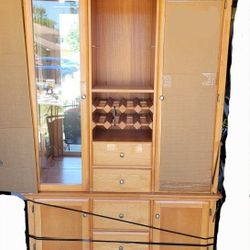 Lexington 2-Piece China Hutch with Glass Shelves and Lighting – Solid Wood Display Cabinet
