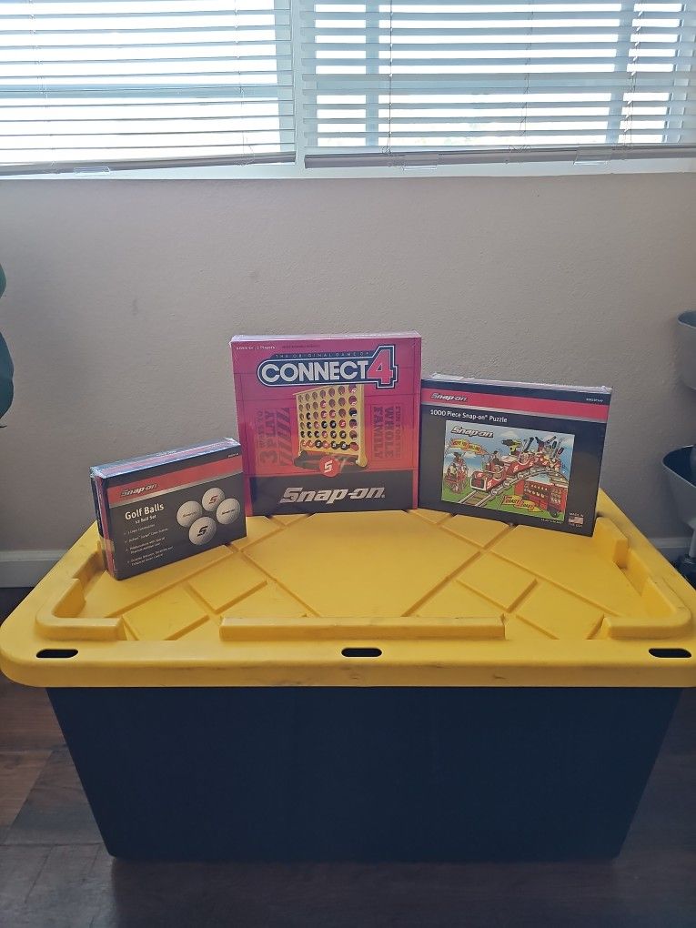 Snap-On Board Game Puzzle Golf Balls connect 4