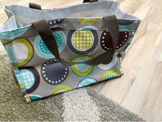 Thirty-One Small Utility Tote in Minty Chip Circle Patterns