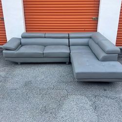 Sectional Sofa