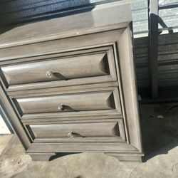 🩶 Modern Gray Nightstand ✨ For $25! 🩶