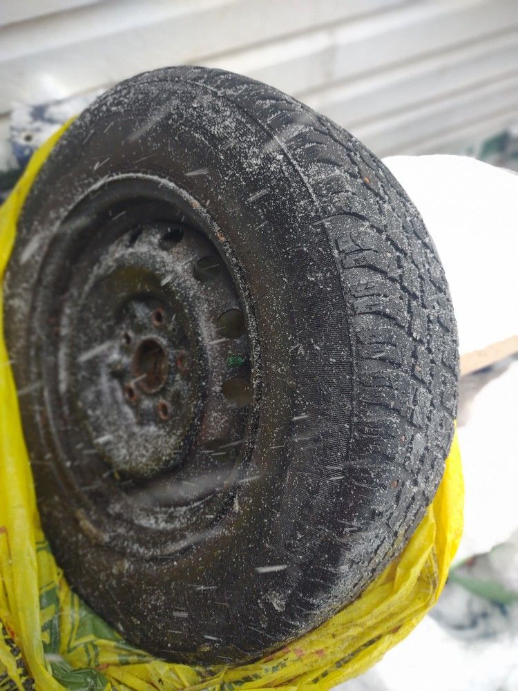 Snow Tires 205/70/R16