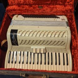 Vintage Enrico Bertini Accordion