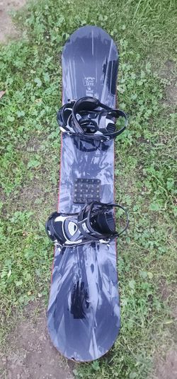 159 CM Snowboard With Bindings