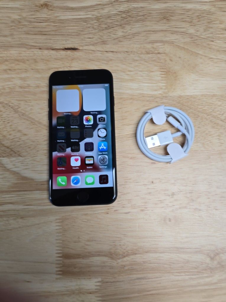 IPHONE 7*32GB UNLOCK FOR ANY SIM