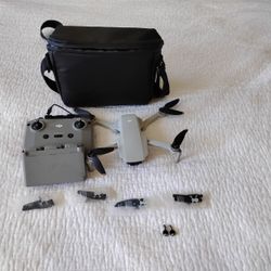 DJI mini 2 (fly more combo) 