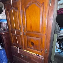 Dresser